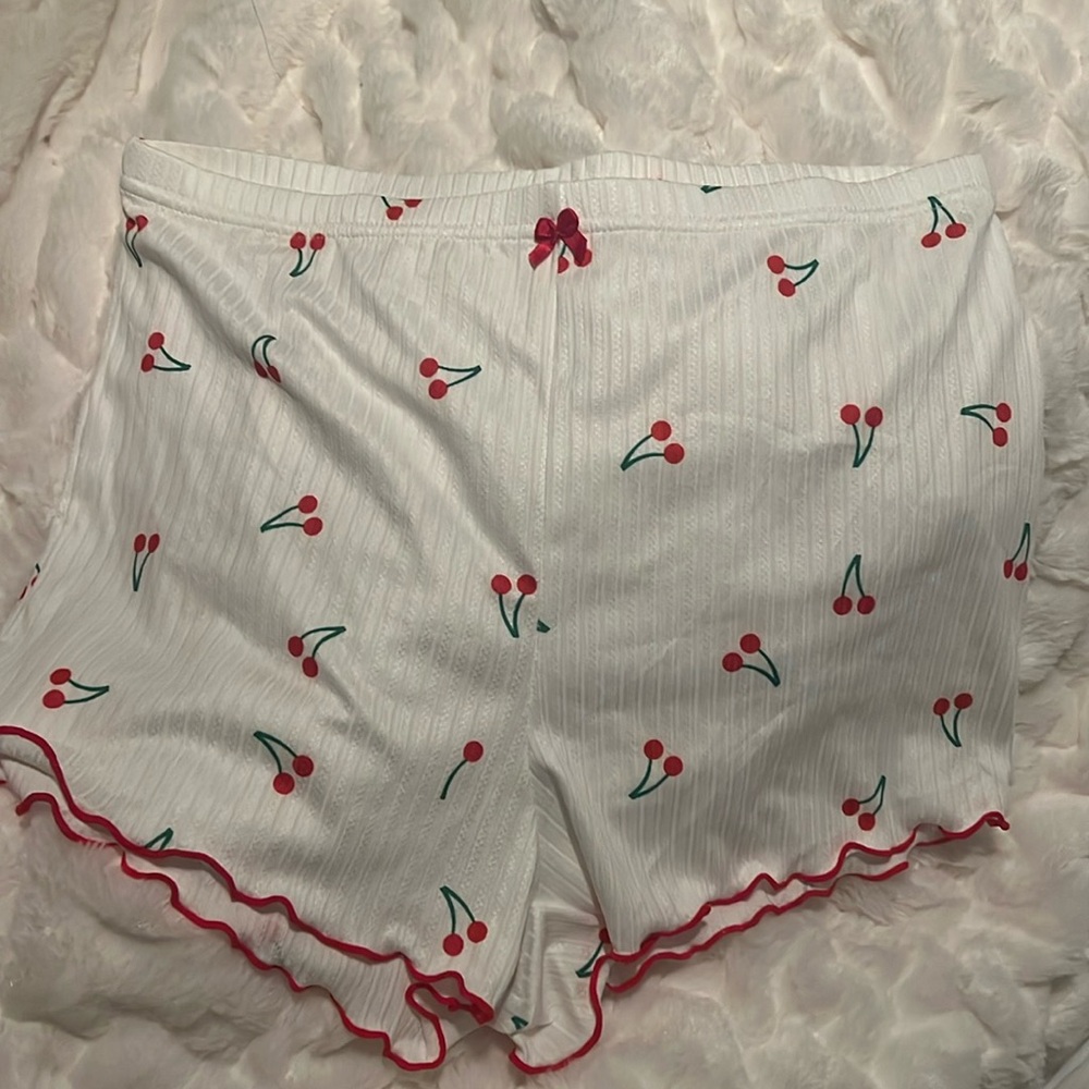 Cherry booty shorts